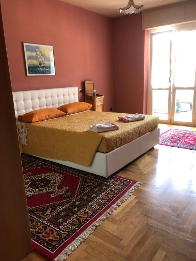 Ferienwohnung Attico Chez Renee Aosta Exterior foto