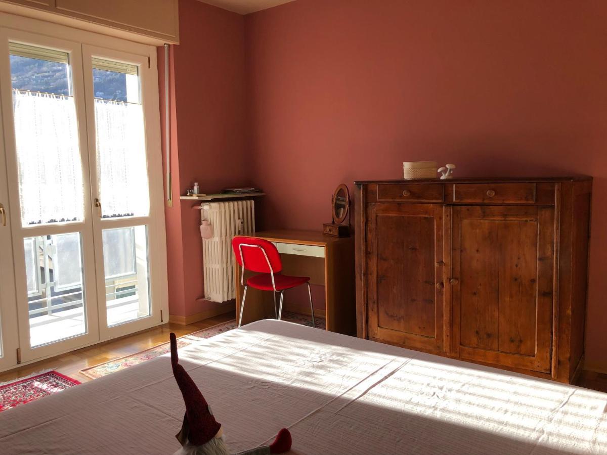 Ferienwohnung Attico Chez Renee Aosta Exterior foto